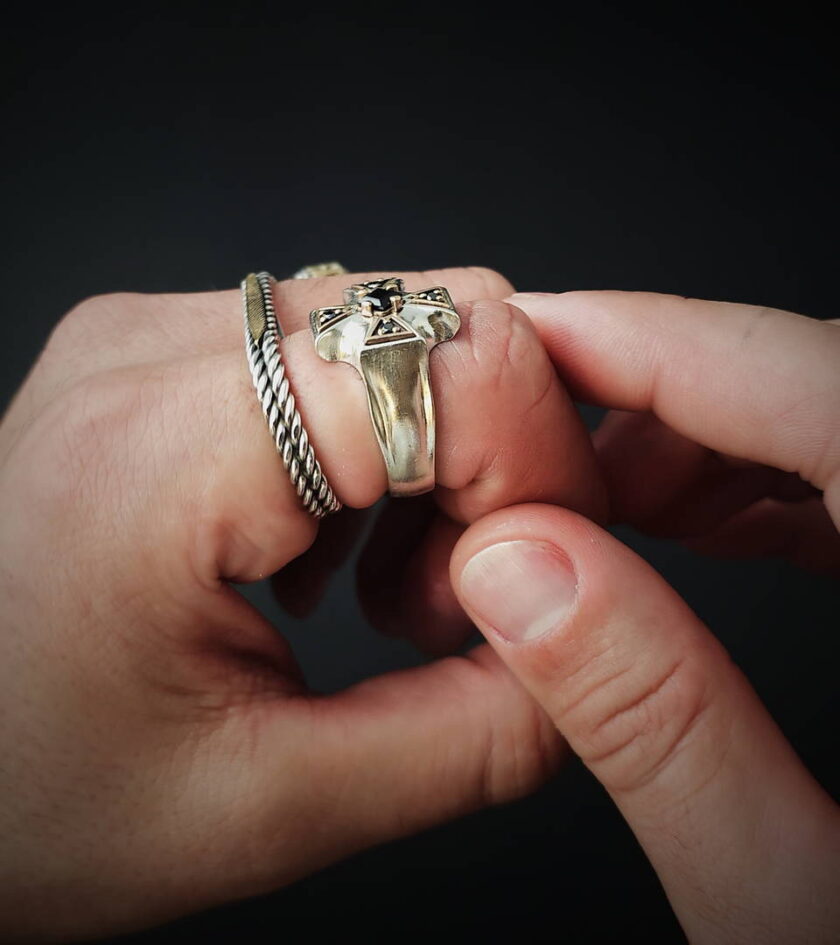 Black Diamonds & spinel Silver ring - Image 4