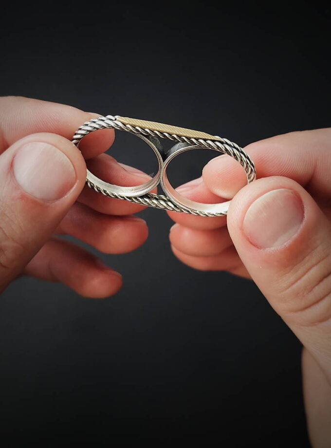 Two finger Ring. Sterling silver and Bronze