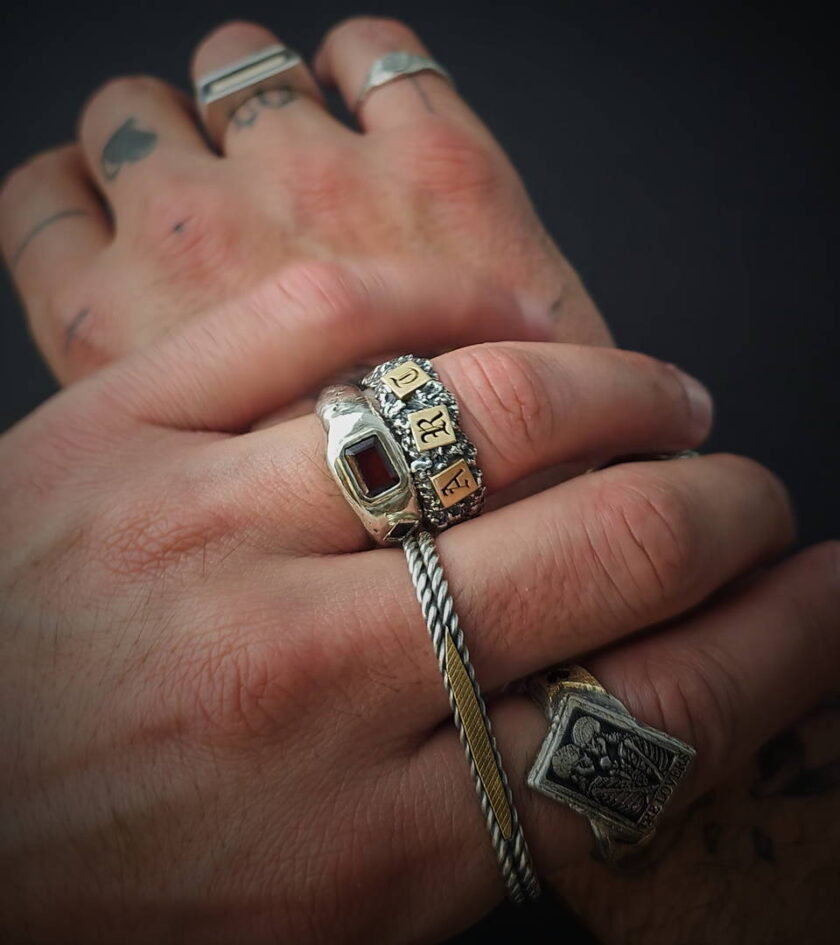 ‘ART’ Two-tone silver ring - Image 5