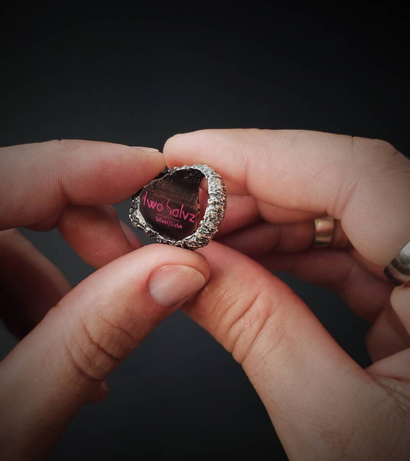 ‘Skull’ Sterling Silver & Bronze ring - Image 4